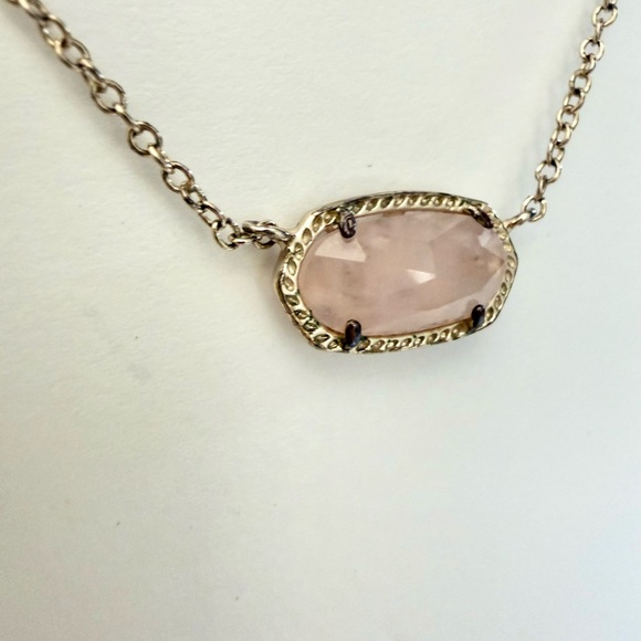 Kendra Scott Elisa Gold Pendant Rose Quartz Necklace - Picture 5 of 7